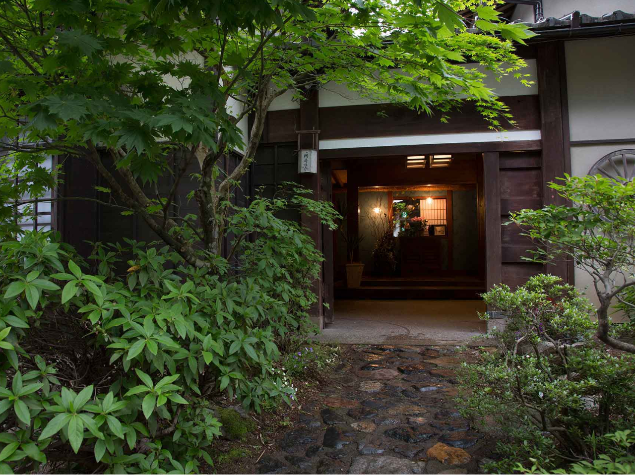 ★【日帰り温泉♪】森のカフェでベジランチ&デザートと瀬領温泉*貸切風呂2時間コー...