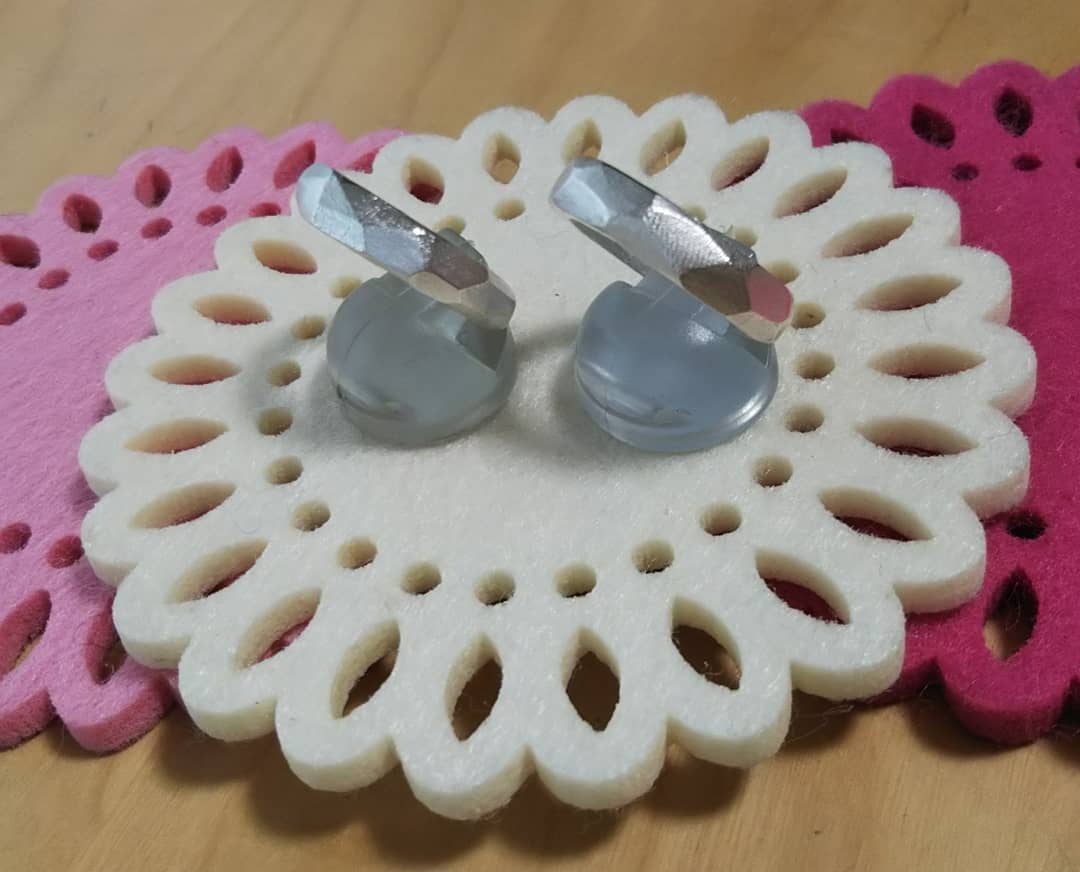 カップルに好評 シルバーアクセサリー手作り体験 埼玉県さいたま市でシルバーアクセサリー作りに挑戦 ピアスやペアリングect お好きなものを作れます 手作りのエンゲージリングが大人気です アトリエ 銀のイルカ じゃらん遊び体験