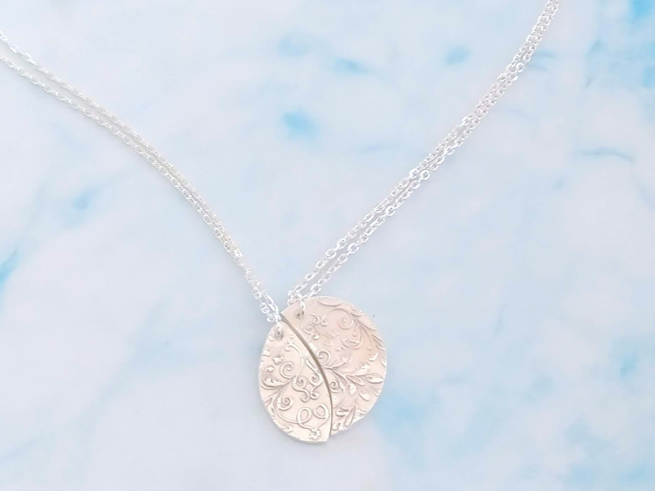 ペアのネックレスも作れます