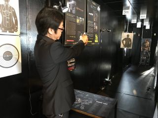 実射距離8mのシューティングレンジ