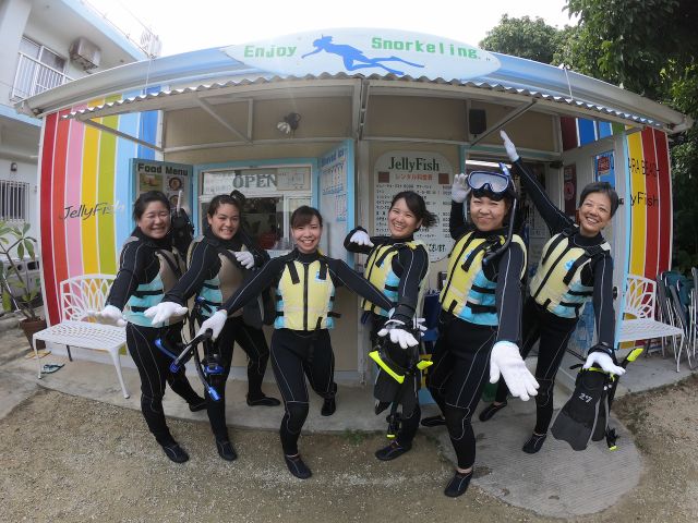 石垣島 国立公園 米原ビーチでシュノーケルツアー ウェットスーツ 温水シャワー完備で快適 4歳 参加ok 浅瀬でアイドル ニモ や珊瑚が沢山 ツアーの思い出写真プレゼントしますよ Jellyfish じゃらん遊び体験 石垣島 国立公園 米原ビーチでシュノーケルツアー ウェットスーツ 温水シャワー完備で快適 4歳 参加ok 浅瀬でアイドル ニモ や珊瑚が沢山 ツアーの思い出写真プレゼントしますよ Jellyfish じゃらん遊び体験