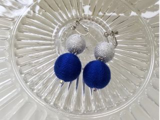 作品例 ボンボンイヤリング