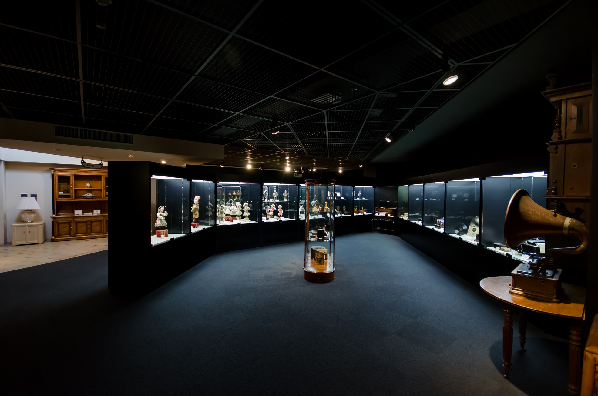 �y�A���e�B�[�N�I���S�[���̓W���z�ꌩ�I���S�[���Ɍ����Ȃ��悤�ȕς�����I���S�[�����W�����Ă܂��B