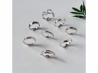 ボリュームリングのサンプルです。お好きなデザインをお選び頂き、作ります。