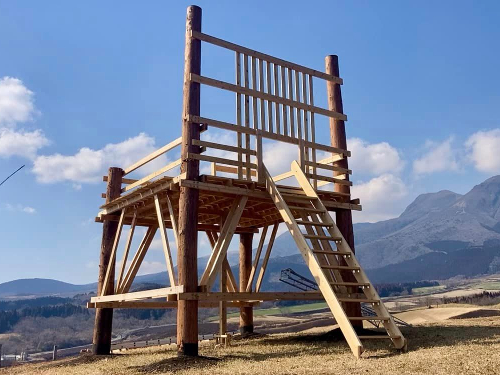 2024年3月、「天地の椅子」 が完成しました。