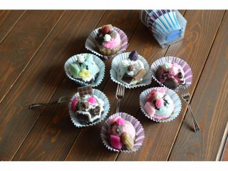 カップケーキ キャンドル お好きなデコレーションパーツや香りを選んで作れます Nekonote キャンドル じゃらん遊び体験 カップケーキ キャンドル お好きなデコレーションパーツや香りを選んで作れます Nekonote キャンドル じゃらん遊び体験
