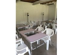 2名から最大26名までご利用できるバーベキュー会場(バーベキューセット、炭、お皿、お箸、コップ すべて取り揃えております。)