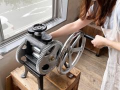 普段見ることのない本格工具を使っての制作。