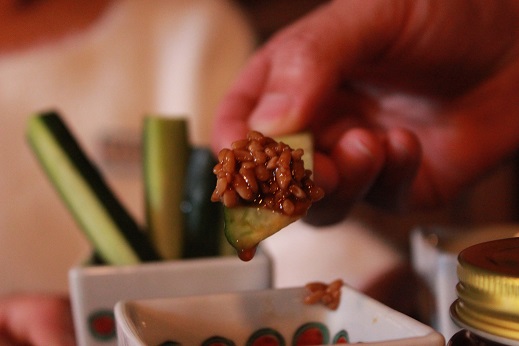 【醤油麹作り体験&醤油蔵見学】能登半島・七尾市にある≪小山屋醤油店≫の女将に教わ...