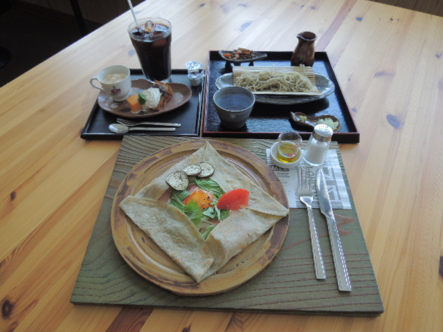 �����J�t�F�����݂��Ă��܂��̂ŁA�������Ə[���������Ԃ����߂������������B