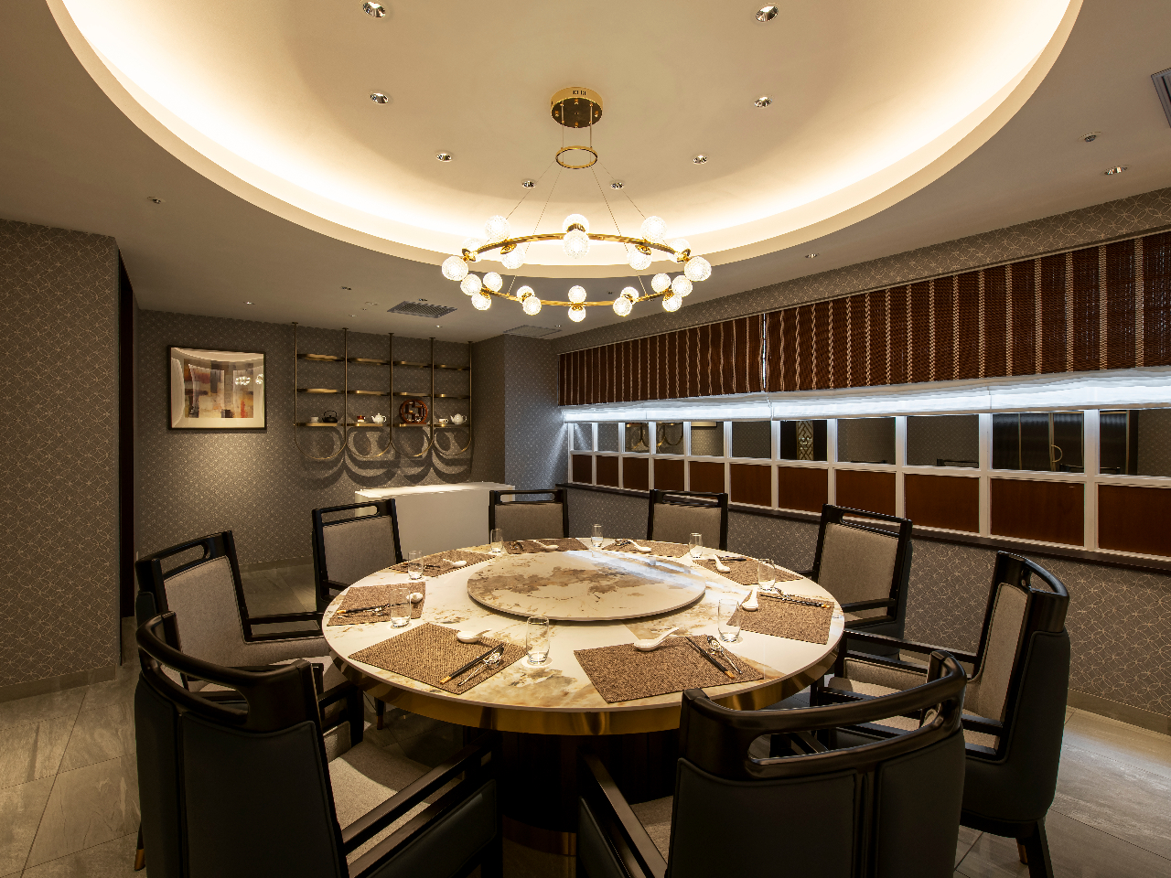 �����������܂��B������]�̏ꍇ�͕ʓr�`���[�W���𒸑Ղ������܂��B�ڂ����͂��₢���킹���������B