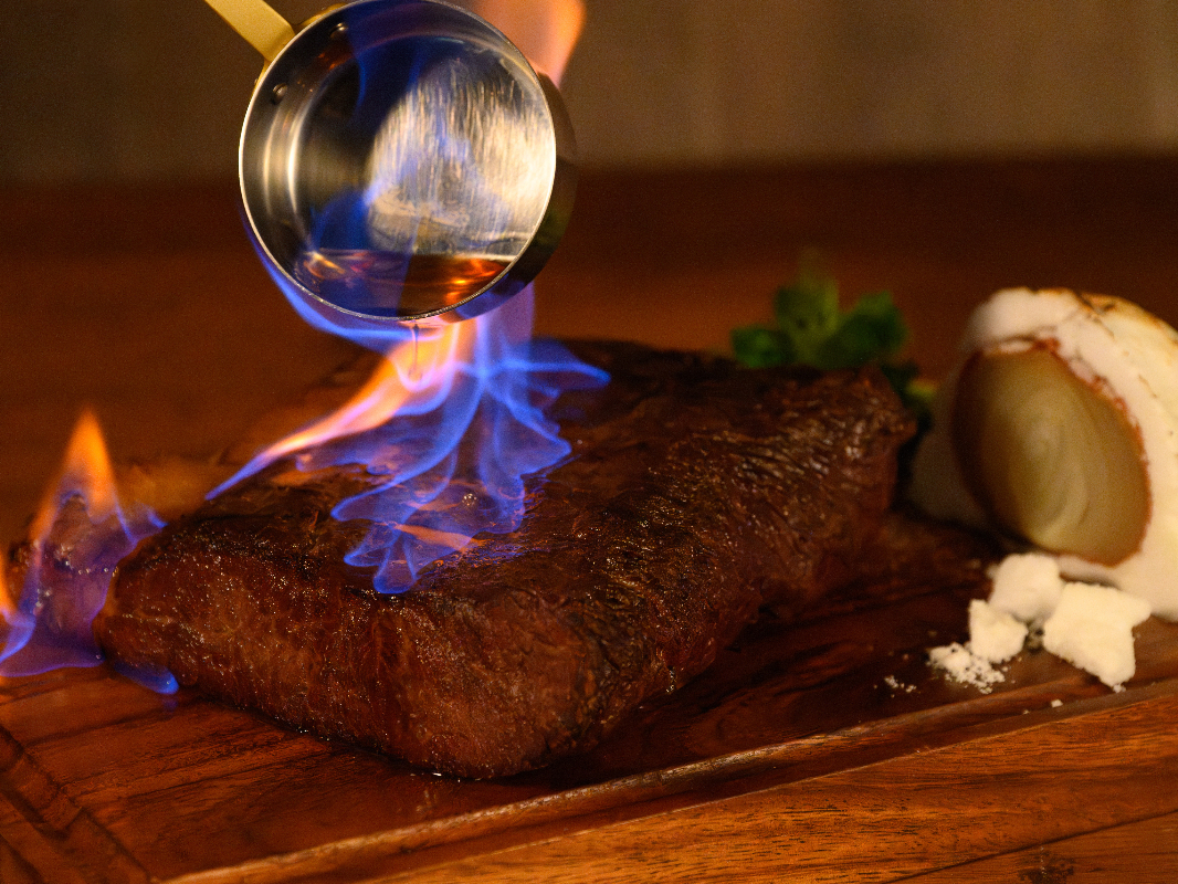 �y12�����C�u�L�b�`���z���̃��[�X�g�r�[�t �H�c�̂��܂���ʔK�����\�[�X