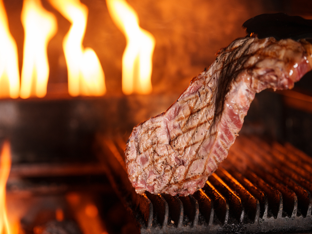 8/8(�y)�`8/16(��)�́u�gGrill��Roast�h���~�E�B�[�N�X�y�V�����u�b�t�F�v�J�ÁI
