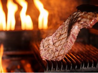 8/8(土)〜8/16(日)は「“Grill&Roast”お盆ウィークスペシャルブッフェ」開催!