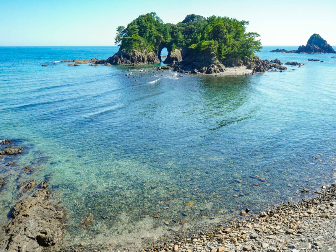 ̓xIȊOɂoM[p[Nɂ͑fGȐiBqlƂɑfGȃR[X肵܂B