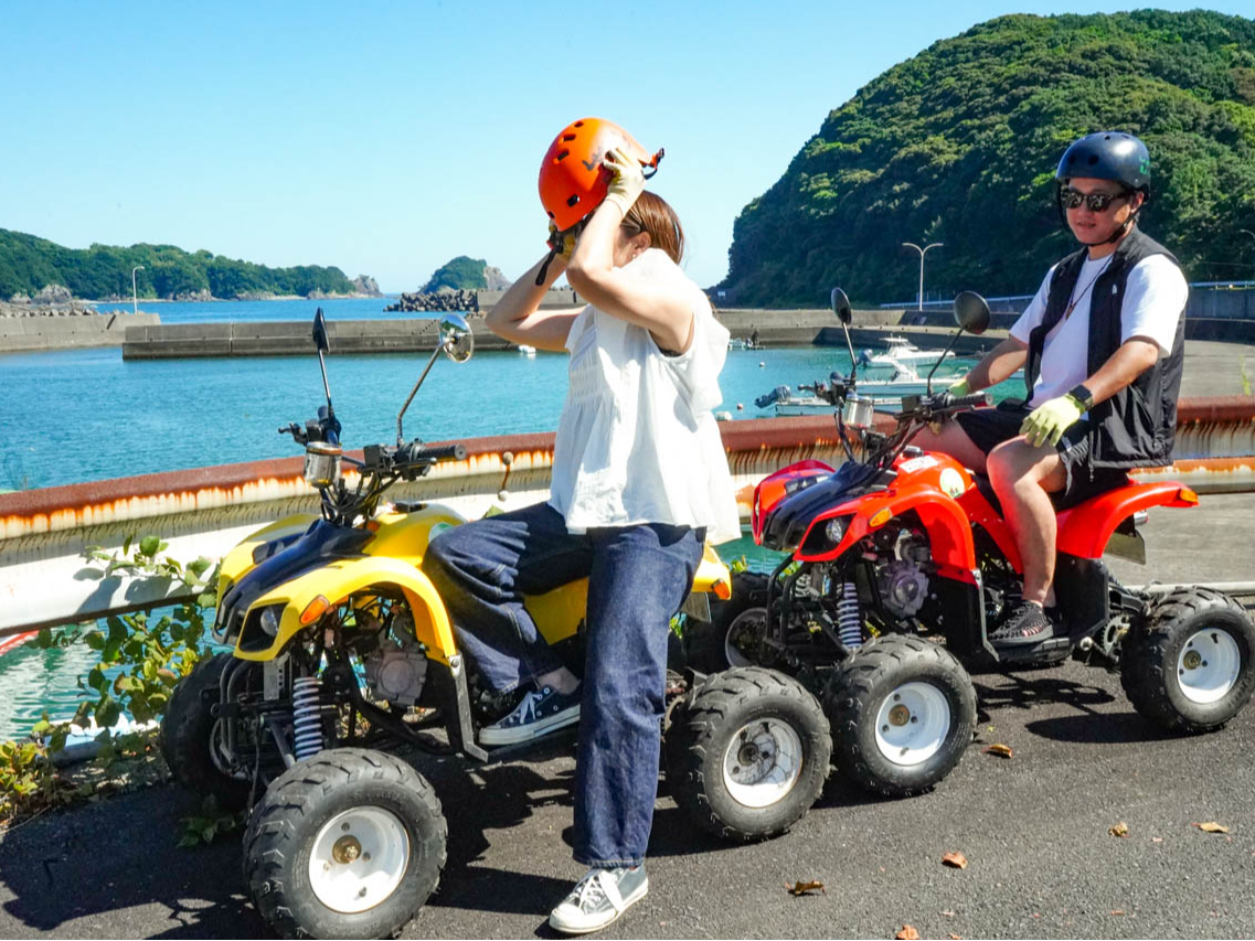 �J�b�v���ɂ��F�B�ɂ��Ƒ��ɂ��B�����[�܂�f�G�Ȏv���o�̗��ɁB