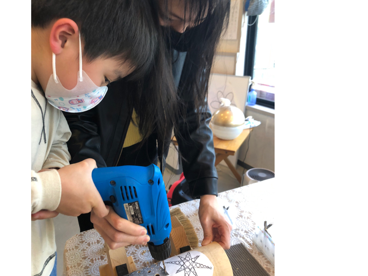 力はそんなにいらないので、小さなお子様や女性でも作ることができます