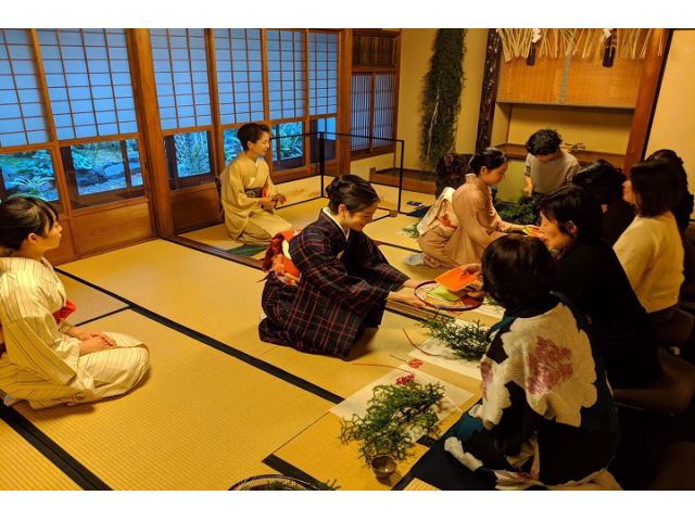 4月 10月 女性におすすめ 神秘の京都を体験する 京都で今も受け継がれている 雅やかな季節の行事とお膳を月替わりで体験する 京都わび茶会 じゃらん遊び体験 4月 10月 女性におすすめ 神秘の京都を体験する 京都で今も受け継がれている 雅やかな季節の行事とお膳を月替わりで体験する 京都わび茶会 じゃらん遊び体験