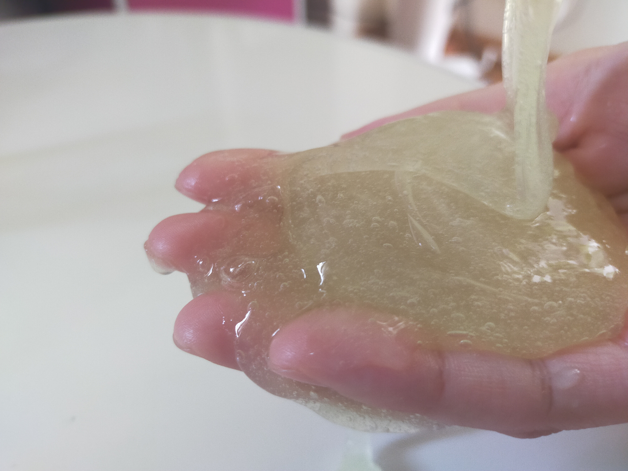 ドロドロのスライムから固めのスライムまで作れます