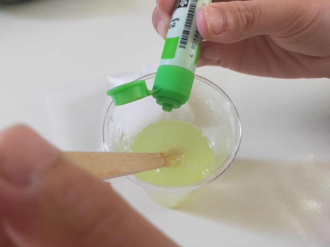 お好きな色を選んでください。