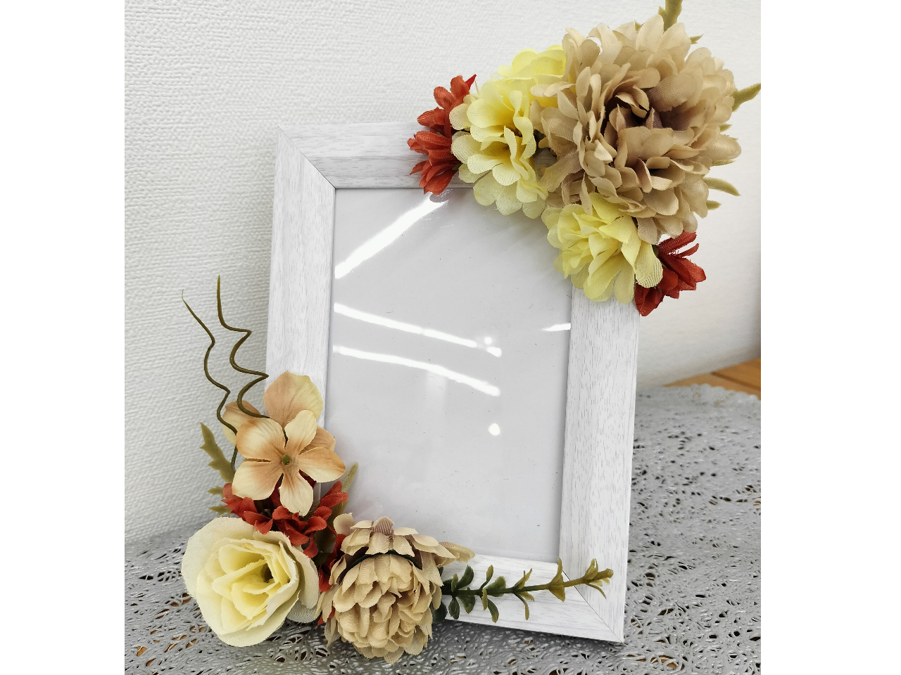 アロマをお花に垂らして完成です♪お気に入りの香りに癒されてみませんか?