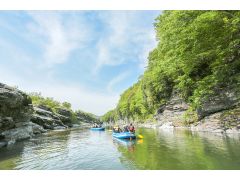 フォトジェニックな渓谷で川の旅へGo!大自然のなかでマインドフルな時間!
