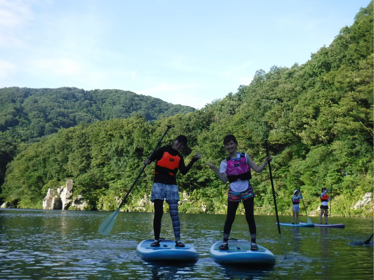 ̉egȂ₩ȏꏊAS҂̕ɂXXȃCNSUPcA[B