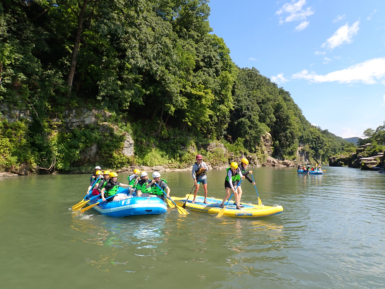 レスキュー資格を持ったガイドがご案内します。