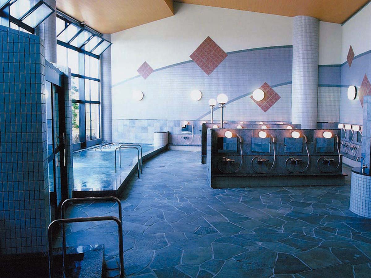 ���q�l�Â�̃t�@�~���[����A���N���܂ŁA������肭�낰��V�����J�^�`�̃��]�[�g�ł��B