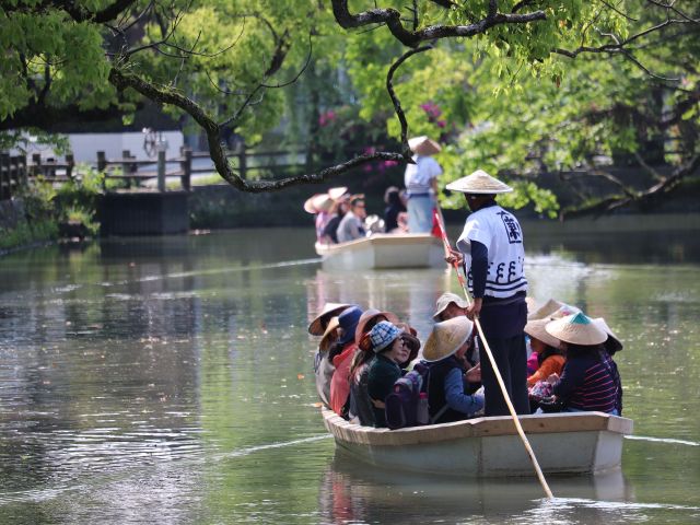 柳川満喫プラン うなぎのせいろ蒸し 川下り 名物 どんこ舟 に乗ってのんびり川下り 昭和36年から始まった歴史ある川下りを体験 大東エンタープライズ じゃらん遊び体験 柳川満喫プラン うなぎのせいろ蒸し 川下り 名物 どんこ舟 に乗ってのんびり川下り 昭和36年から始まった歴史ある川下りを体験 大東エンタープライズ じゃらん遊び体験