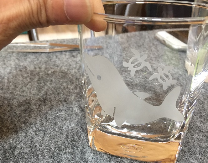 お砂で彫ってあげたら、養生テープもシールも剥がして完成!お疲れさまでした(^-^)v