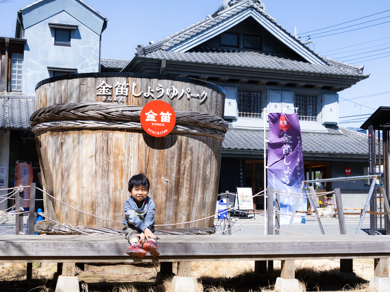 もぐもぐ広場でひと休み。フォトスポットとしても楽しい!