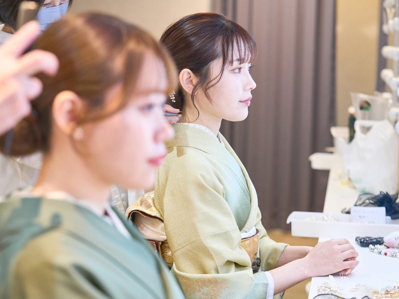 ȒPȂ񂴂t̃wAZbgŕtĂ܂