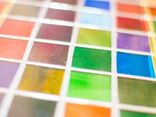 光に透ける色は素敵!お好きな色を選んで制作できます