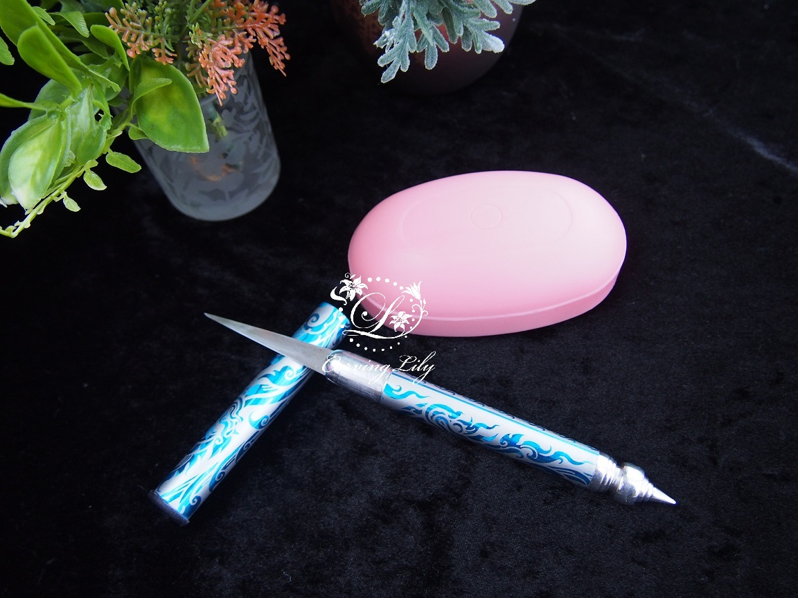 �i�C�t�P�{�ŗl�X�ȑf�ނ��������i�ɕϐg�����Ă����܂��B