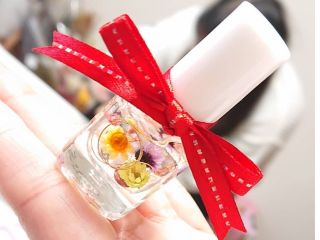 フラワーオイル アロマでネイルオイルを作ろう 可愛いネイルオイルでご自分の爪を綺麗にしませんか フラワーサロンshinefutur じゃらん遊び体験 フラワーオイル アロマでネイルオイルを作ろう 可愛いネイルオイルでご自分の爪を綺麗にしませんか フラワーサロンshinefutur じゃらん遊び体験