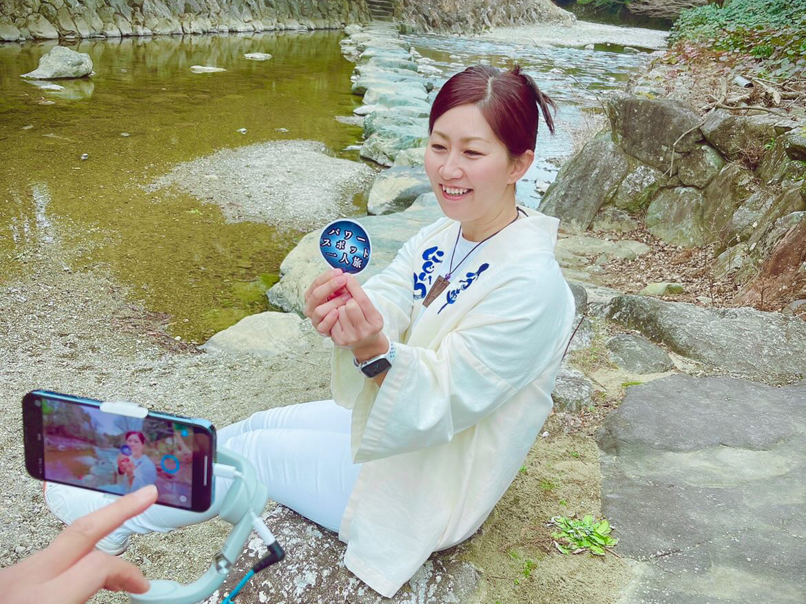 C_{̐Xɓ܏\̏㗬֐iނƁAKChubNɂ͍ڂĂȂsѐ΁tB̏ꏊ̋CzőSgɏ点Ă݂ĂقB