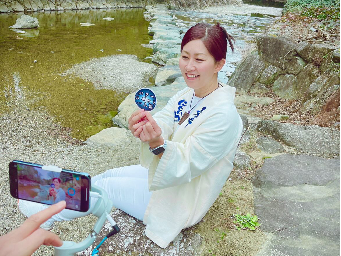 C_{̐Xɓ܏\̏㗬֐iނƁAKChubNɂ͍ڂĂȂsѐ΁tB̏ꏊ̋CzőSgɏ点Ă݂ĂقB