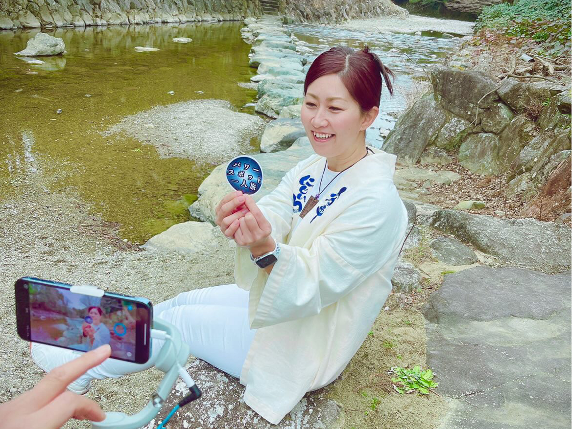 C_{̐Xɓ܏\̏㗬֐iނƁAKChubNɂ͍ڂĂȂsѐ΁tB̏ꏊ̋CzőSgɏ点Ă݂ĂقB