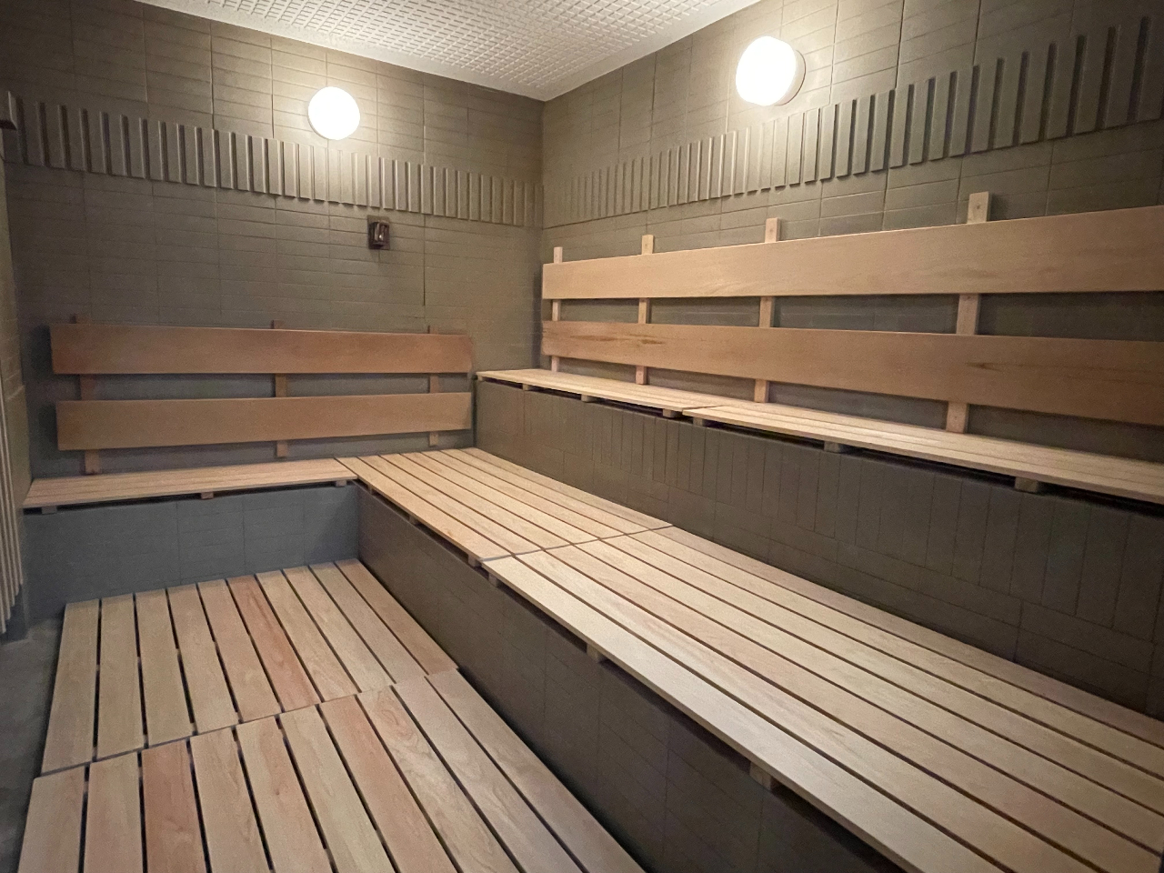 ���ԊO���T�E�i�͑̂̉��܂ŉ��߂Ă���܂�