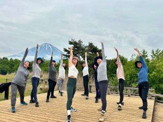 山頂でのヨガは格別です!!