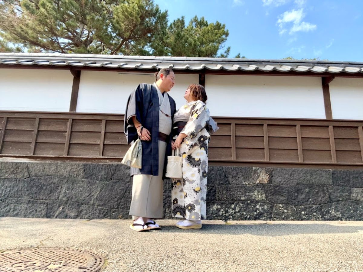 仲良しカップルだと幸せな写真がいっぱいです。二人で着物を着ると もっと幸せ。