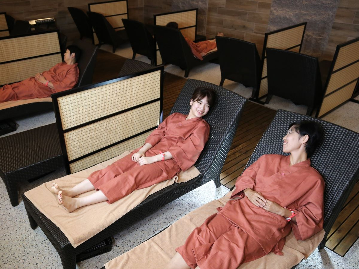 �y���h���M�C���z�얱�߂ɒ��ւ��A��p�̃x�b�h�ŉ��ɂȂ��Ă��̌����������B