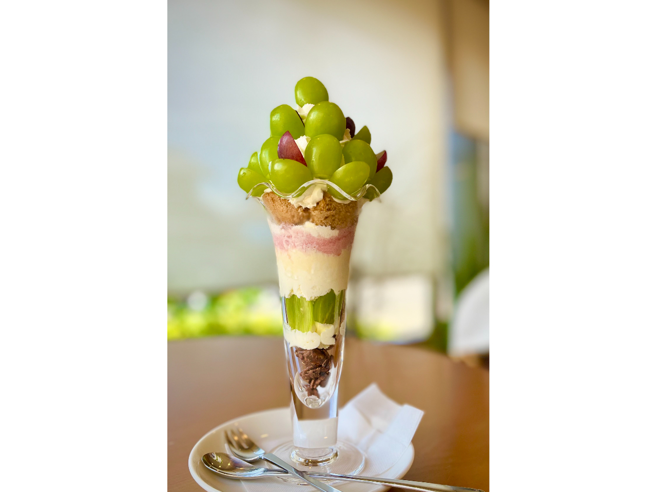 美浜のフルーツを思い切り楽しむ、新鮮さが自慢のパフェづくり