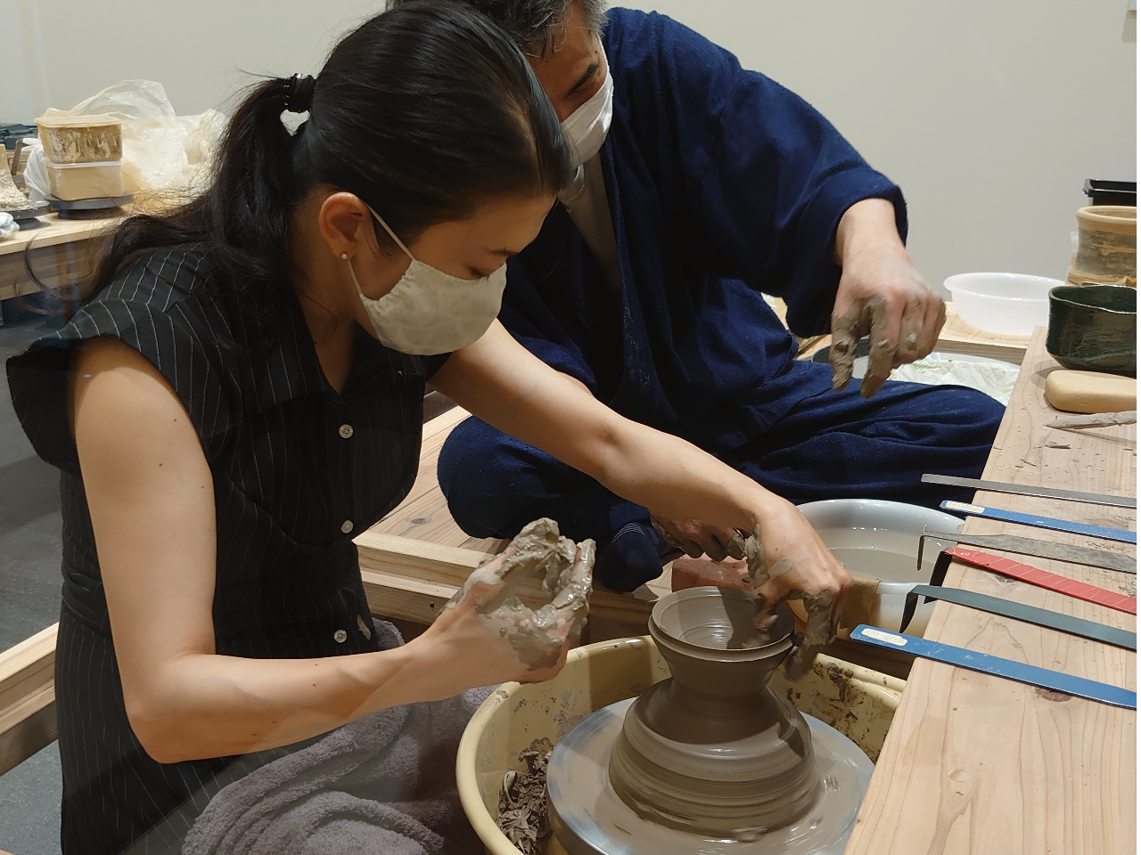 土とふれあいながら陶器が作れるはんなりお得コース：手びねり+ろくろ