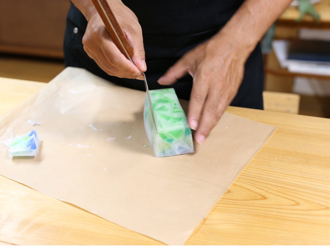 カットも出来ます。