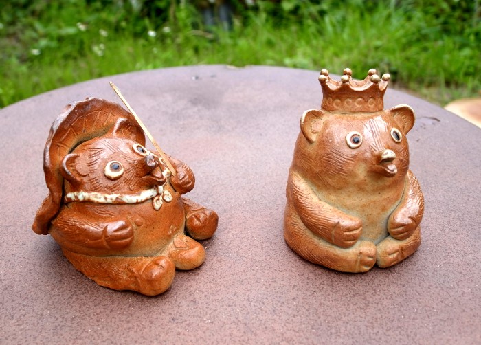 紐造りによりあなただけのオリジナルタヌキをお作り頂きます。手載りサイズほどの大きさです。