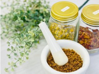 ハーブを使ったお肌にやさしいピーリング♪