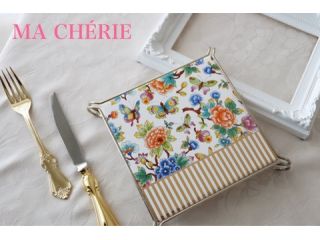 お鍋だけでなく花瓶など置くのもおしゃれでおすすめです♪