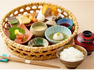 花かご御膳(メイン:ヒレカツの場合)※天婦羅もチョイス可能です